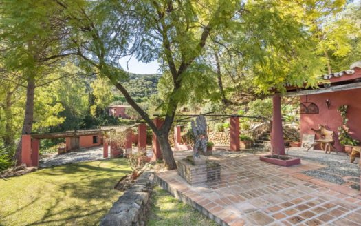 5 bedrooms Villa in Benahavis