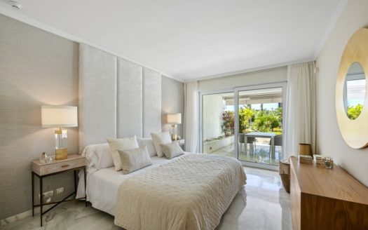 3 bedrooms Apartment in Nueva Andalucia