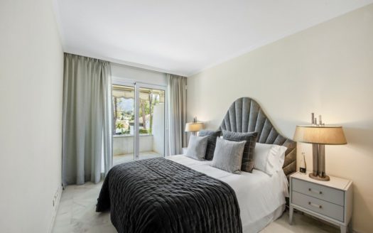3 bedrooms Apartment in Nueva Andalucia