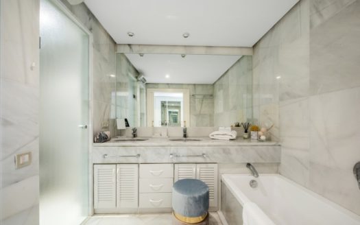 3 bedrooms Apartment in Nueva Andalucia