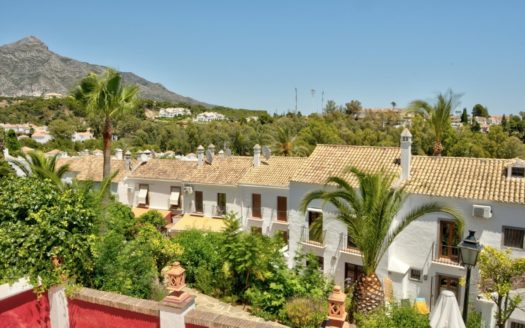 2 bedrooms Townhouse in Nueva Andalucia