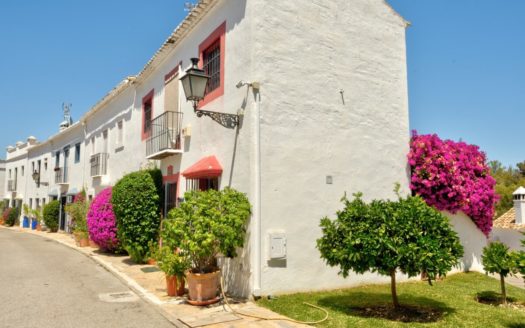 2 bedrooms Townhouse in Nueva Andalucia