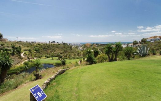 Villa de 3 dormitorios en Nueva Milla de Oro