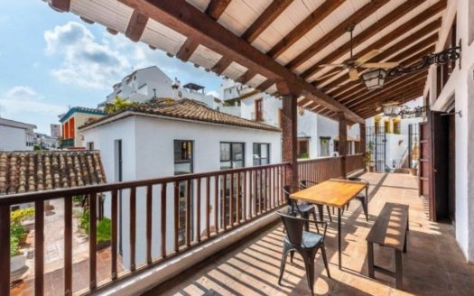 Ático de 2 dormitorios en Benahavis