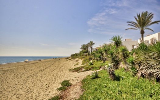 Adosado de 2 dormitorios en Nueva Milla de Oro