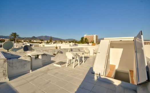 Adosado de 2 dormitorios en Nueva Milla de Oro