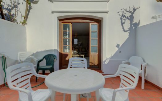 Adosado de 2 dormitorios en Nueva Milla de Oro