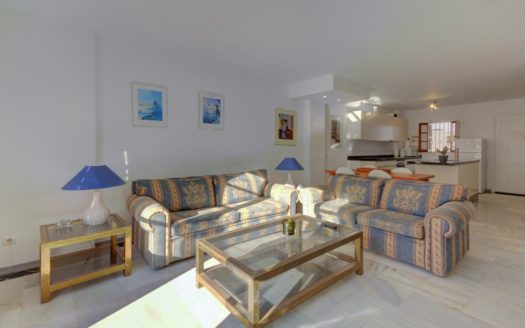 Adosado de 2 dormitorios en Nueva Milla de Oro