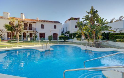 Adosado de 2 dormitorios en Nueva Milla de Oro