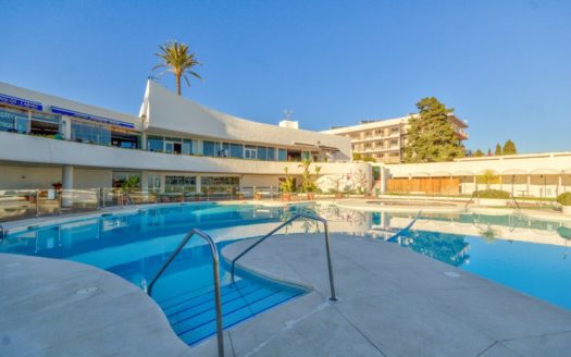 Adosado de 2 dormitorios en Nueva Milla de Oro