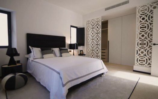 Villa de 5 dormitorios en Nueva Milla de Oro