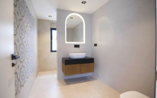 Villa de 5 dormitorios en Nueva Milla de Oro