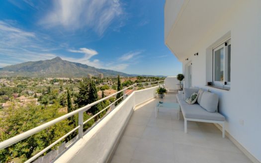 3 bedrooms Apartment in Nueva Andalucia