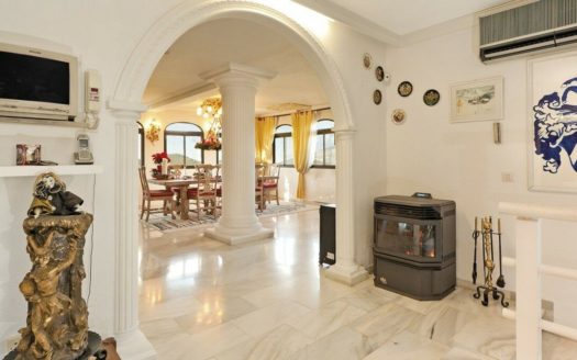 5 bedrooms Villa in Nueva Andalucia