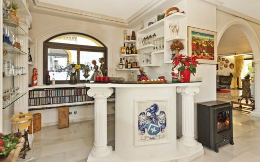 5 bedrooms Villa in Nueva Andalucia