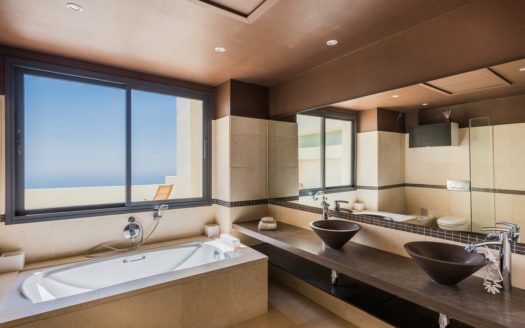 Ático de 3 dormitorios en Los Monteros