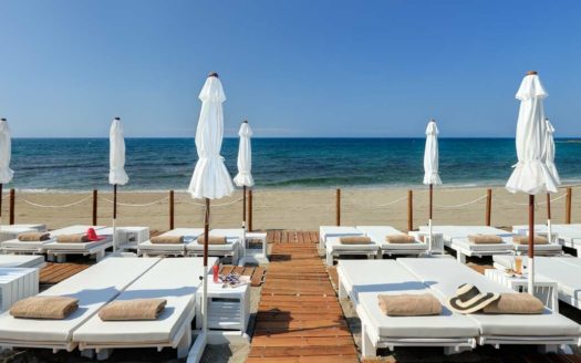 Villa de 4 dormitorios en La Resina Golf