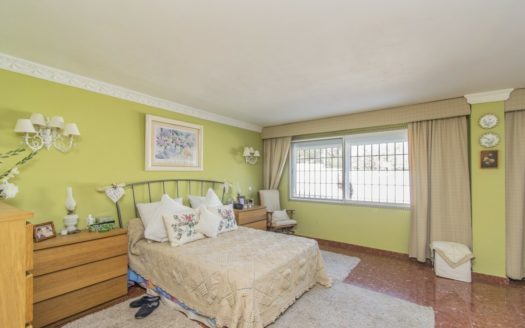 Villa de 6 dormitorios en Milla de Oro