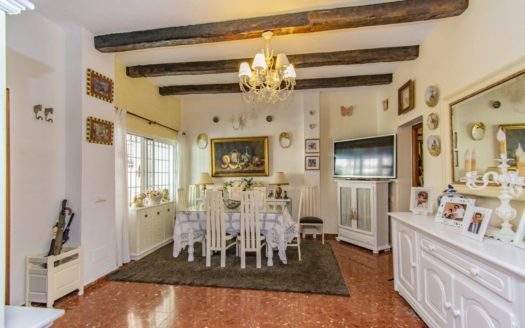 Villa de 6 dormitorios en Milla de Oro