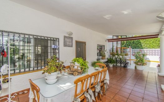 Villa de 6 dormitorios en Milla de Oro