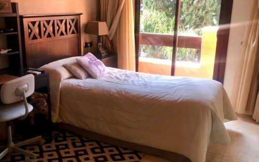 5 bedrooms Townhouse in Milla de Oro