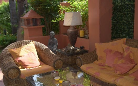 5 bedrooms Townhouse in Milla de Oro