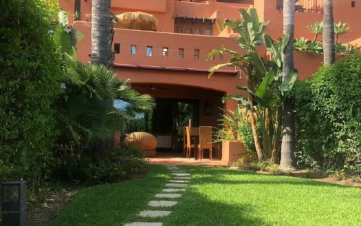 5 bedrooms Townhouse in Milla de Oro