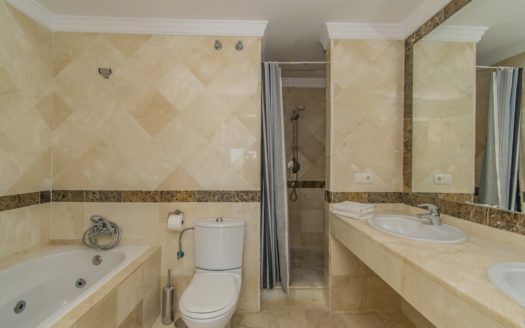 3 bedrooms Villa in Benahavis