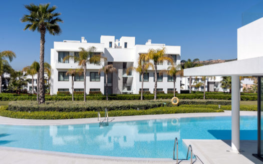Ático de 3 dormitorios en  Benahavis