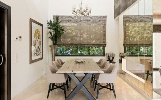 5 bedrooms Villa in La Quinta