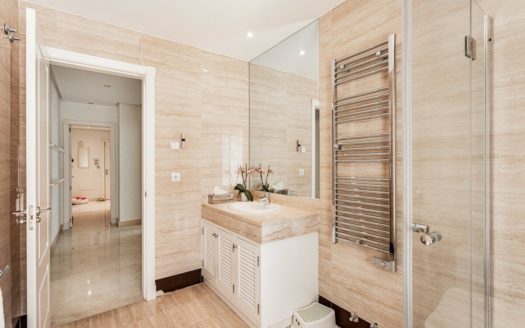 3 bedrooms Apartment in Nueva Andalucia