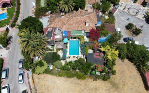 15 bedrooms Villa in Nueva Andalucia