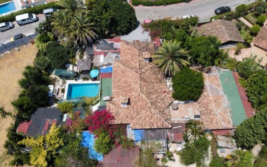 15 bedrooms Villa in Nueva Andalucia