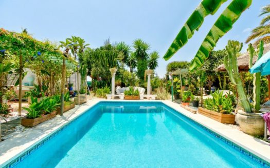 15 bedrooms Villa in Nueva Andalucia