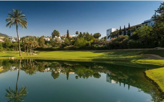 Apartamento de 3 dormitorios en Benahavis