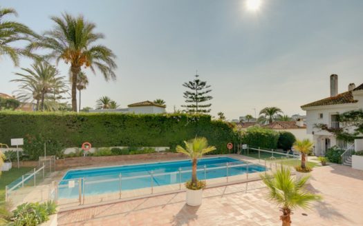 3 bedrooms Townhouse in Nueva Andalucia