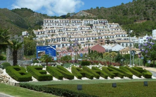 Adosado de 3 dormitorios en Benahavis