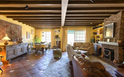 Adosado de 3 dormitorios en Benahavis