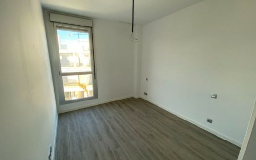 Ático de 2 dormitorios en Nueva Milla de Oro