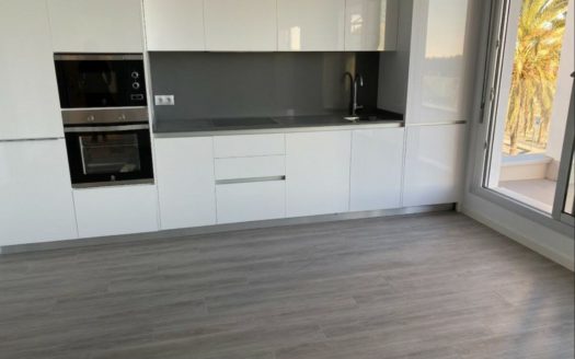 Ático de 2 dormitorios en Nueva Milla de Oro