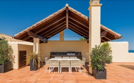 Ático de 3 dormitorios en Nueva Milla de Oro