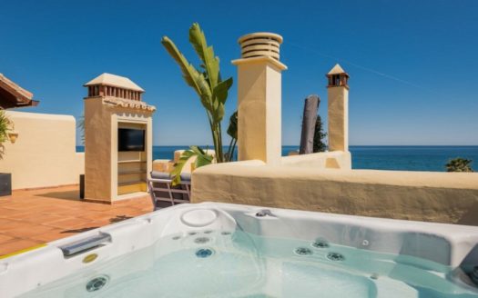 Ático de 3 dormitorios en Nueva Milla de Oro