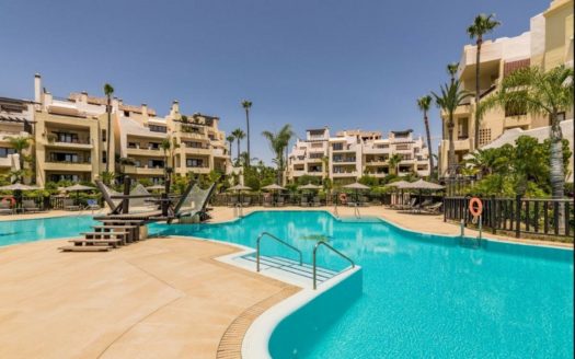 Ático de 3 dormitorios en Nueva Milla de Oro