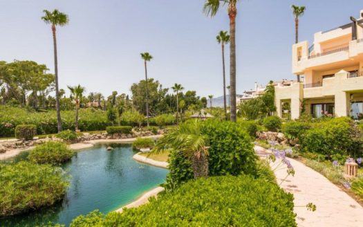 Ático de 3 dormitorios en Nueva Milla de Oro