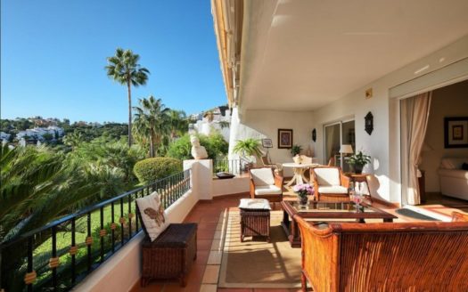 Apartamento de 3 dormitorios en Benahavis