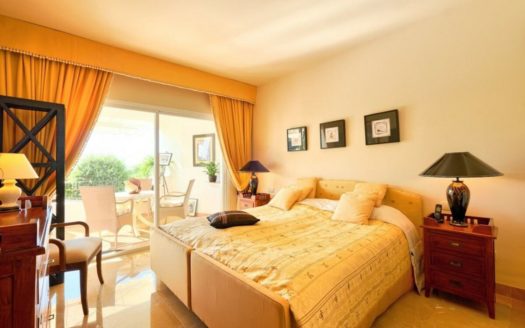 Apartamento de 3 dormitorios en Benahavis