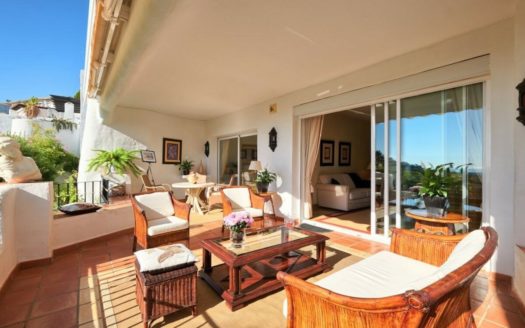 Apartamento de 3 dormitorios en Benahavis