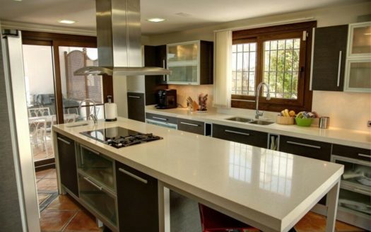 4 bedrooms Villa in Benahavis