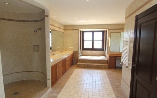 5 bedrooms Villa in Benahavis