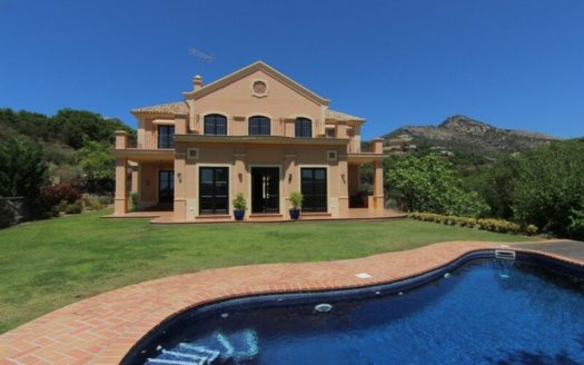 5 bedrooms Villa in Benahavis